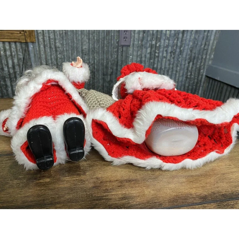 Vintage Santa & Mrs Claus Soap Bottle Set Figures 12